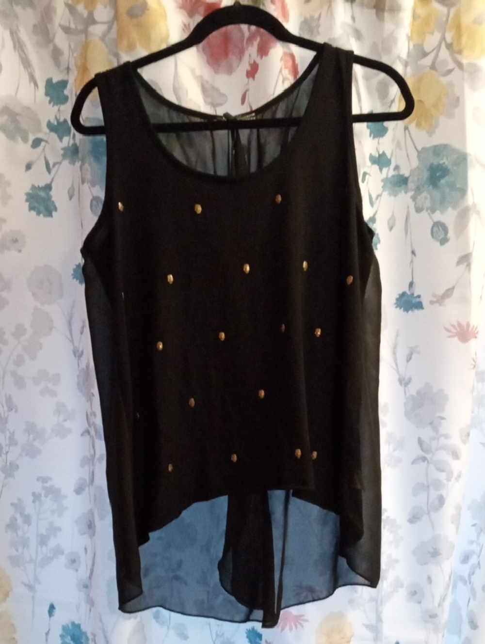 🇺🇸 Sale! 30% Off 3 Items Black Chiffon Gold Skull Studded High-Low Camisole